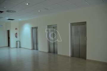 Visita al nuevo edificio administrativo de El Cubillo (Foto TA)